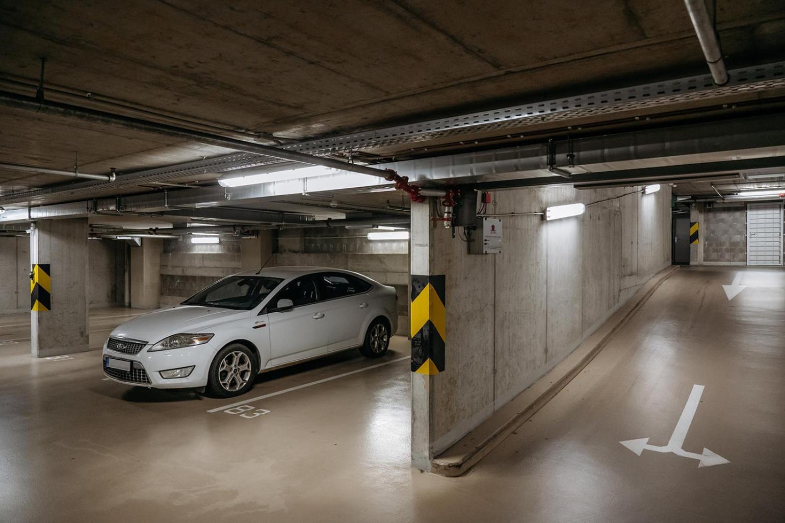 Prague Days - Bright Apartment - Balcony - Private Parking ภายนอก รูปภาพ